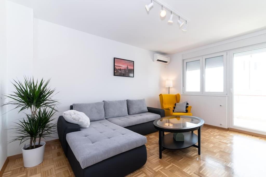Cozy Apartment "Iskra" - 3 Bedrooms Zadar Exterior photo